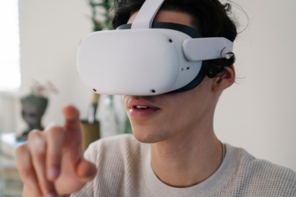 A realidade virtual e aumentada tem revolucionado a forma de visitar imóveis, segundo Fernando Bruno Crestani.