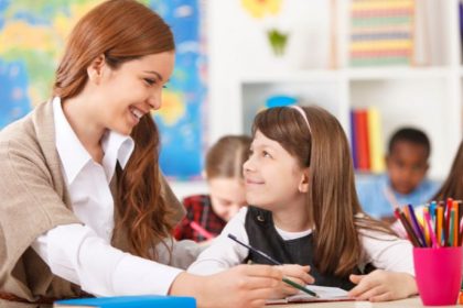 Gestão JHC fortalece educação em Maceió com valorização dos professores e repasse histórico de precatórios