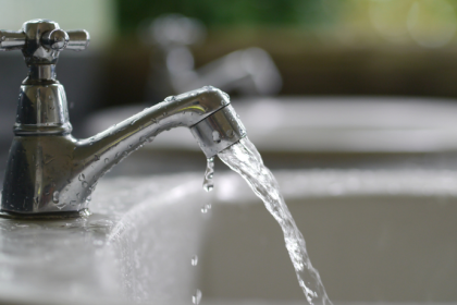 Manutenção pode afetar abastecimento de água em Maceió: como se preparar e evitar transtornos