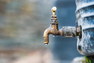 Falta de água em Maceió: bairros afetados e o impacto do abastecimento programado na rotina urbana